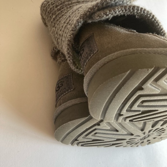 UGG Grey Wool Knitted Sheepskin Leather Knitted Boots size 6 - Picture 14 of 14